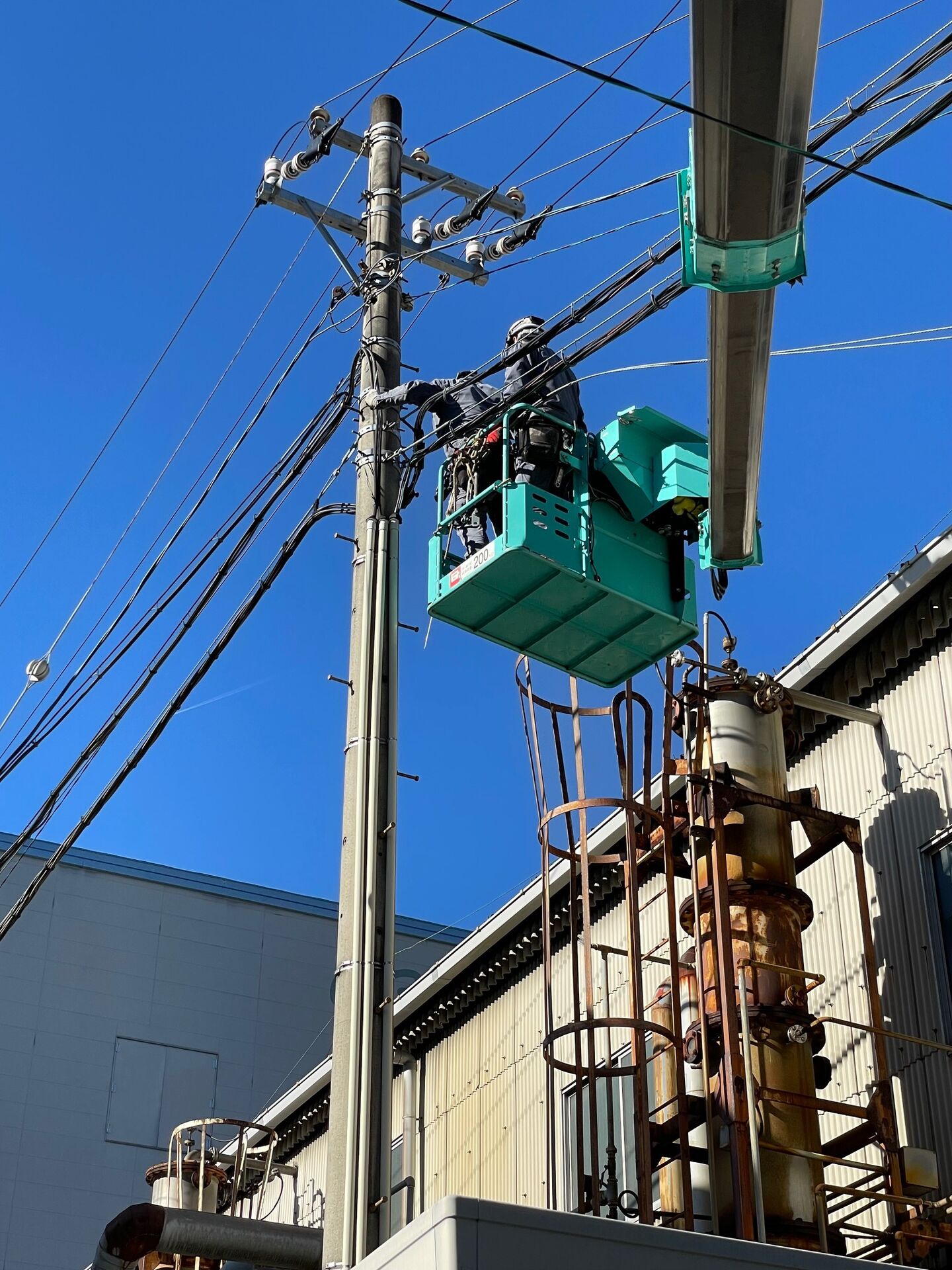 電柱　工事